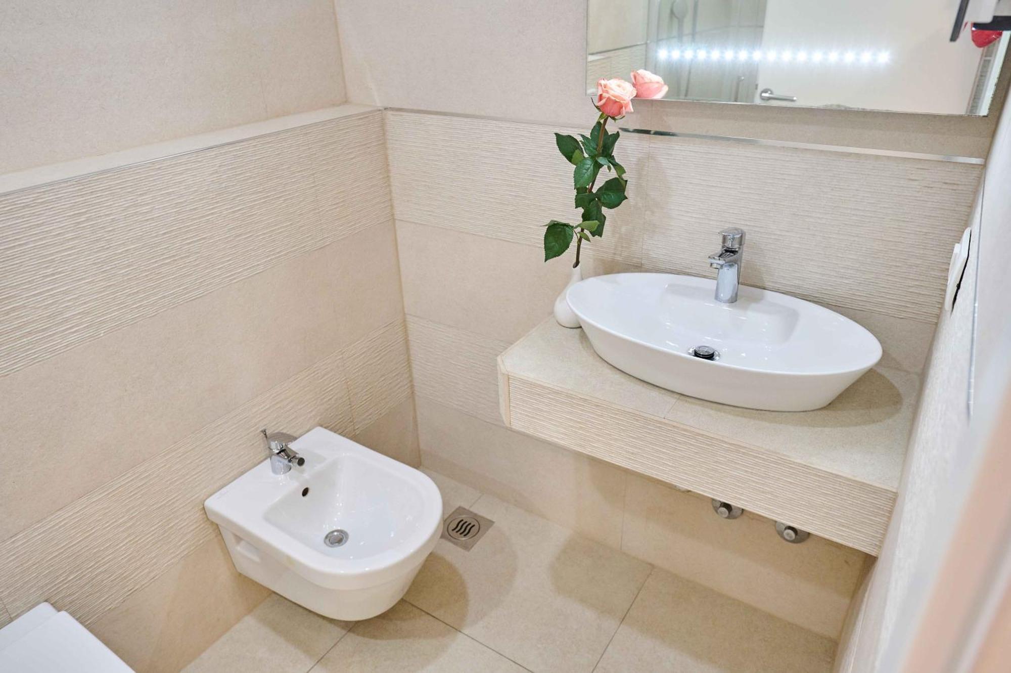 سبليت Best Location Rooms الغرفة الصورة